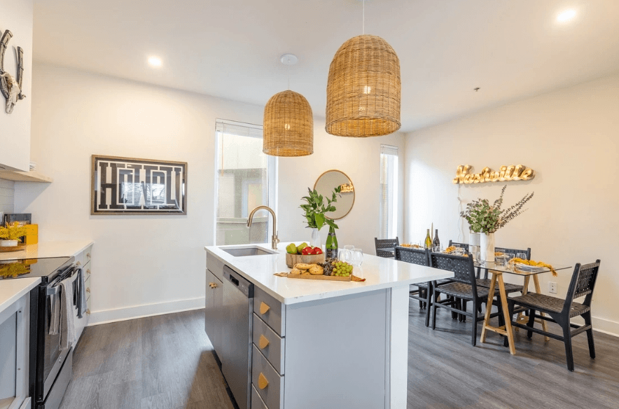 Monroe Residence - Image 6