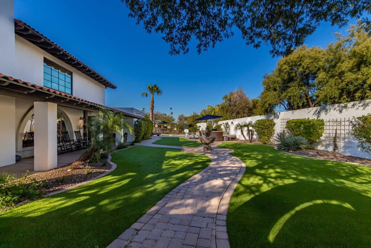 Hummingbird Estate - Image 63