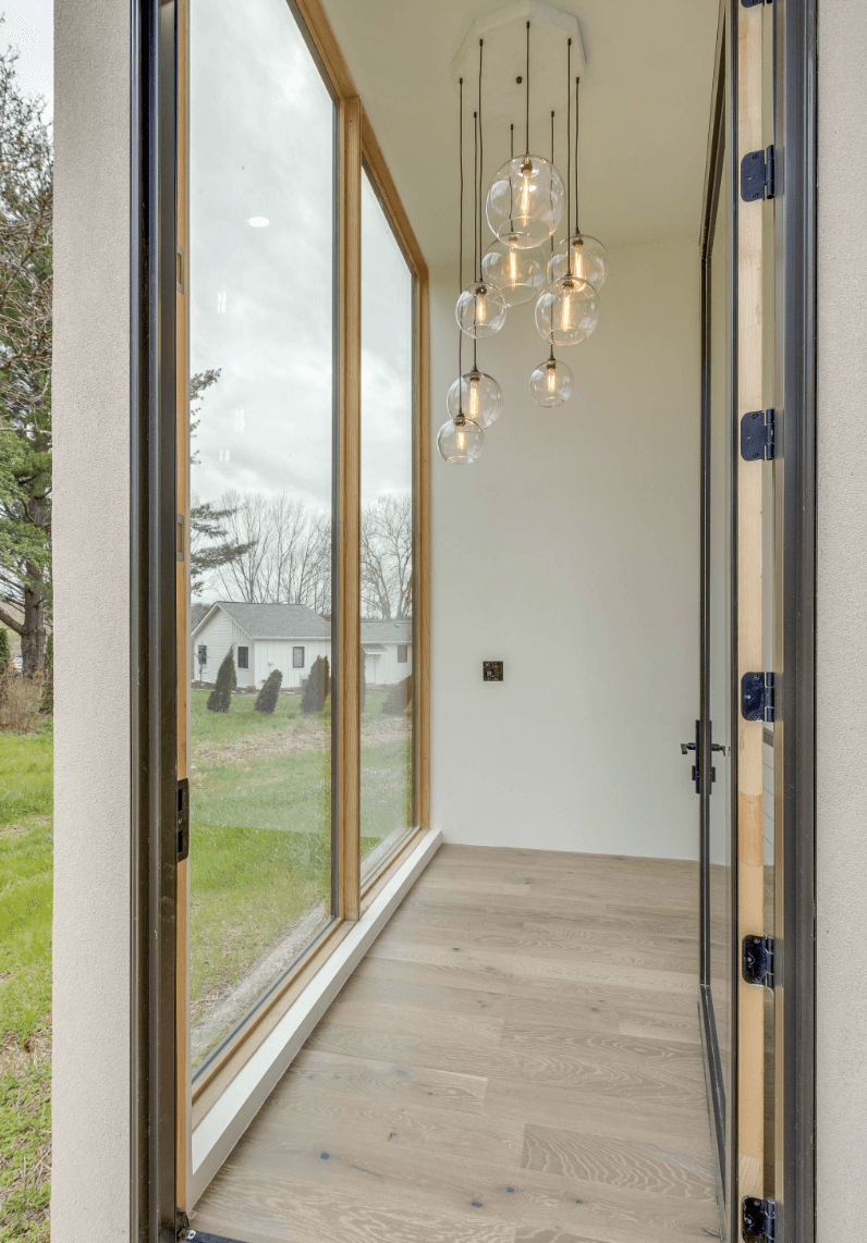 Nashville Lakeside Modern - Image 6