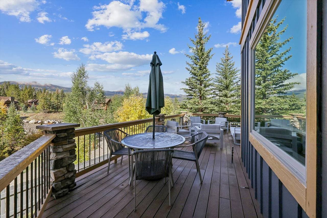 Creekside Escape - Image 41