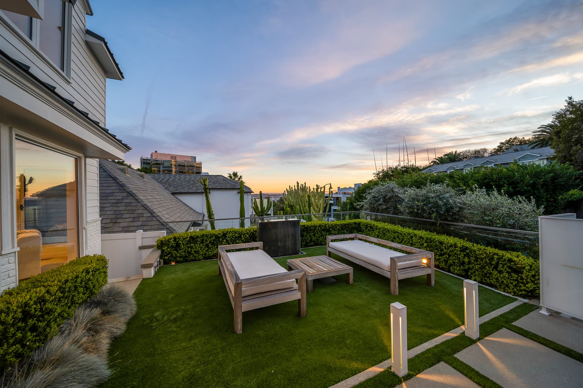 London Villa - Image 67