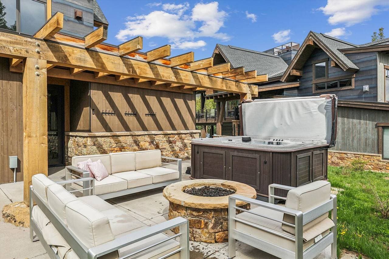 Chateau Breck - Image 36