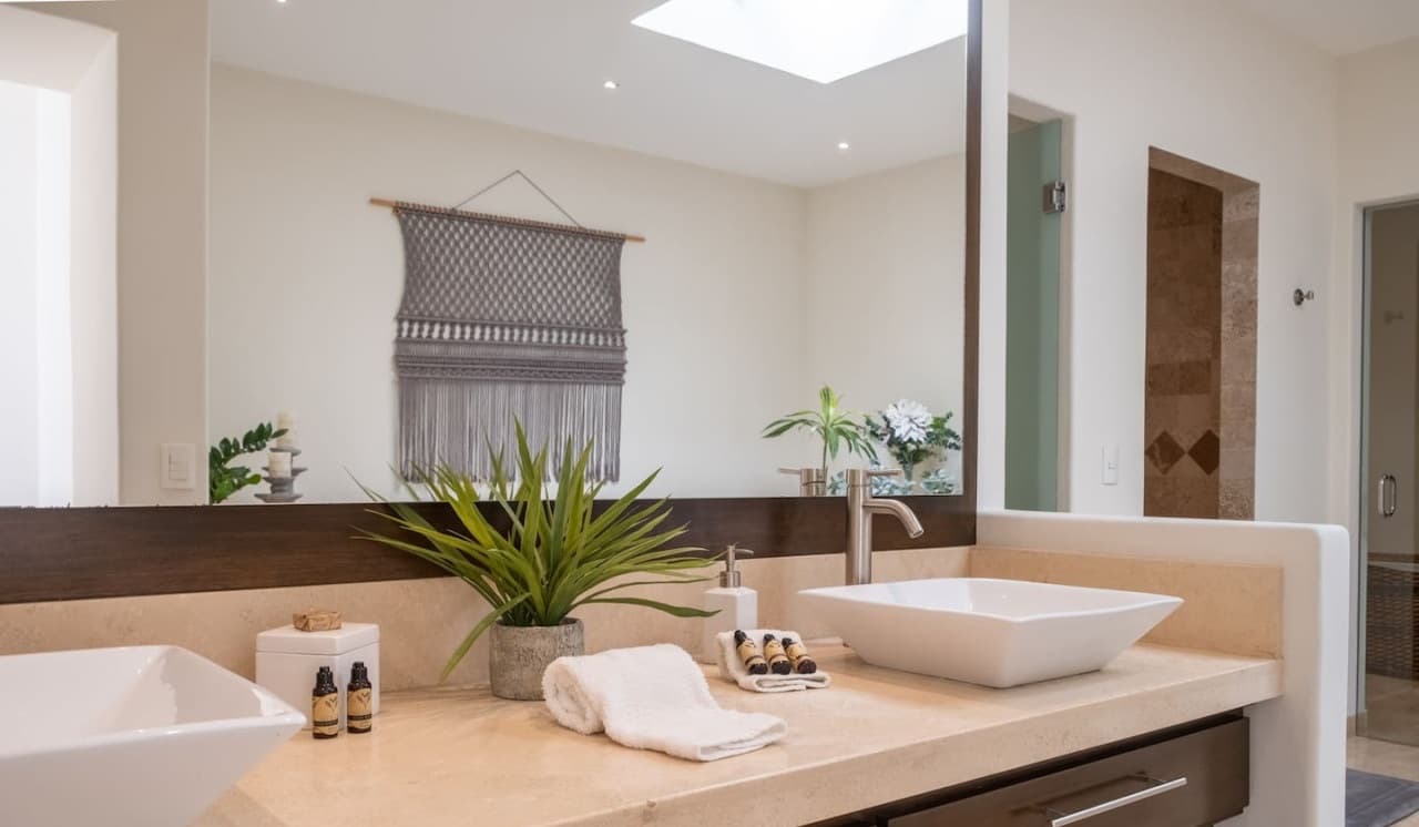 Ziva Condo - Image 24