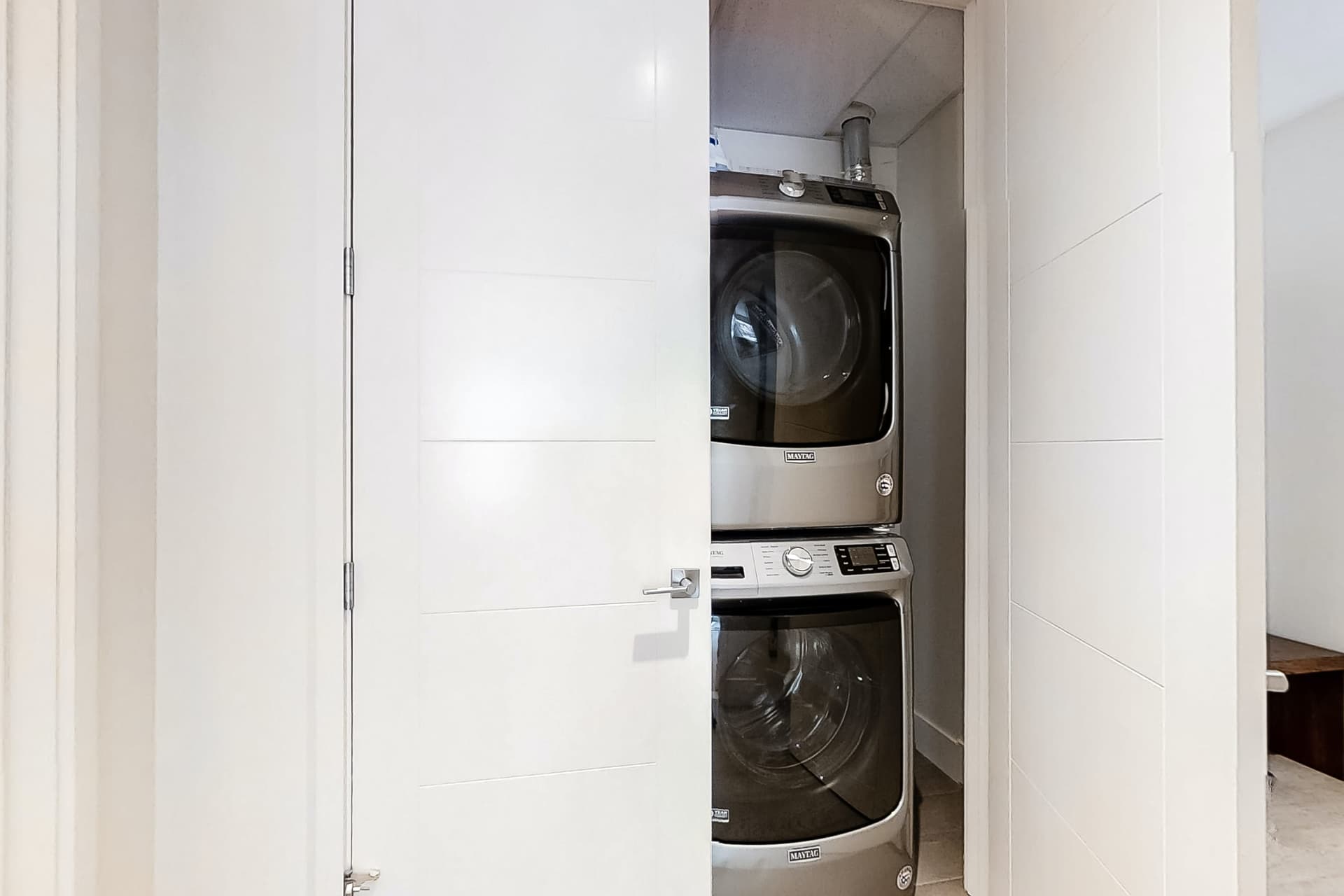 Lift 309 Home - Image 14