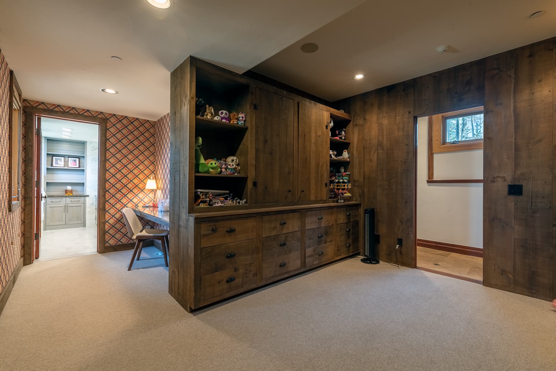 Log Out At Touchdown Retreat - Image 42