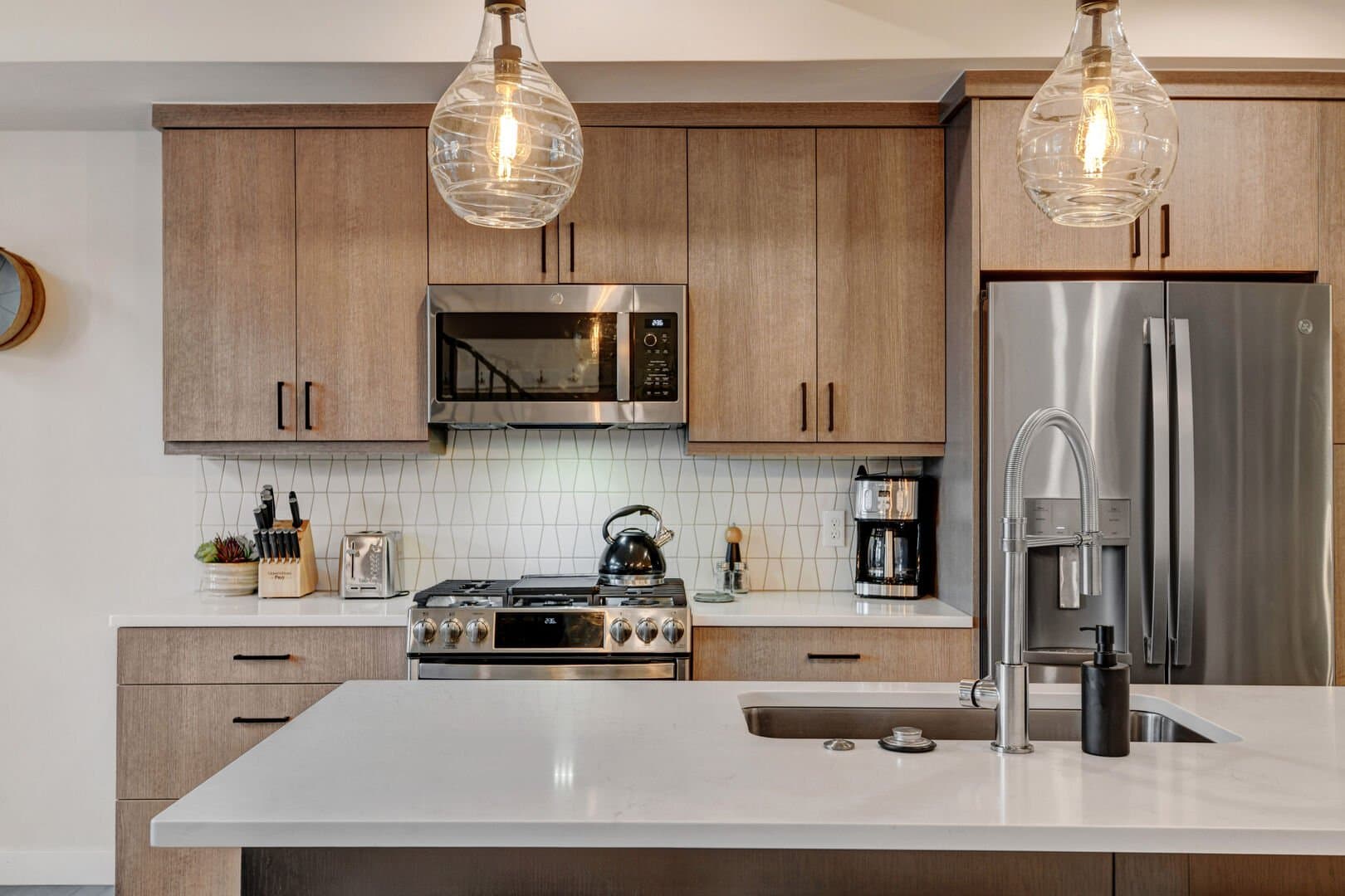 Arrow Luxury Loft #219 - Image 15