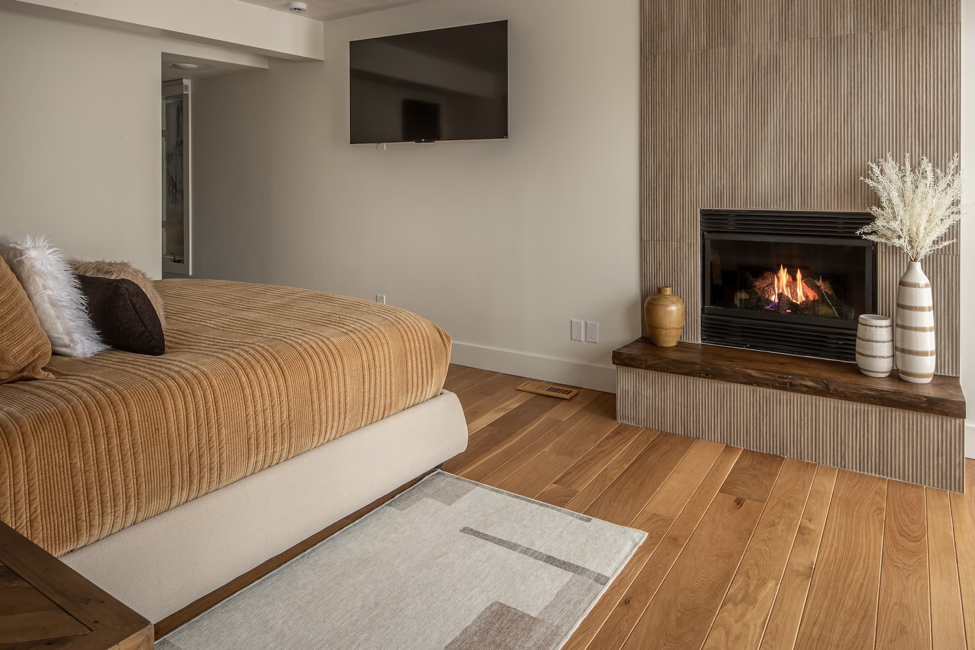 Lone Mountain Lookout - Image 23