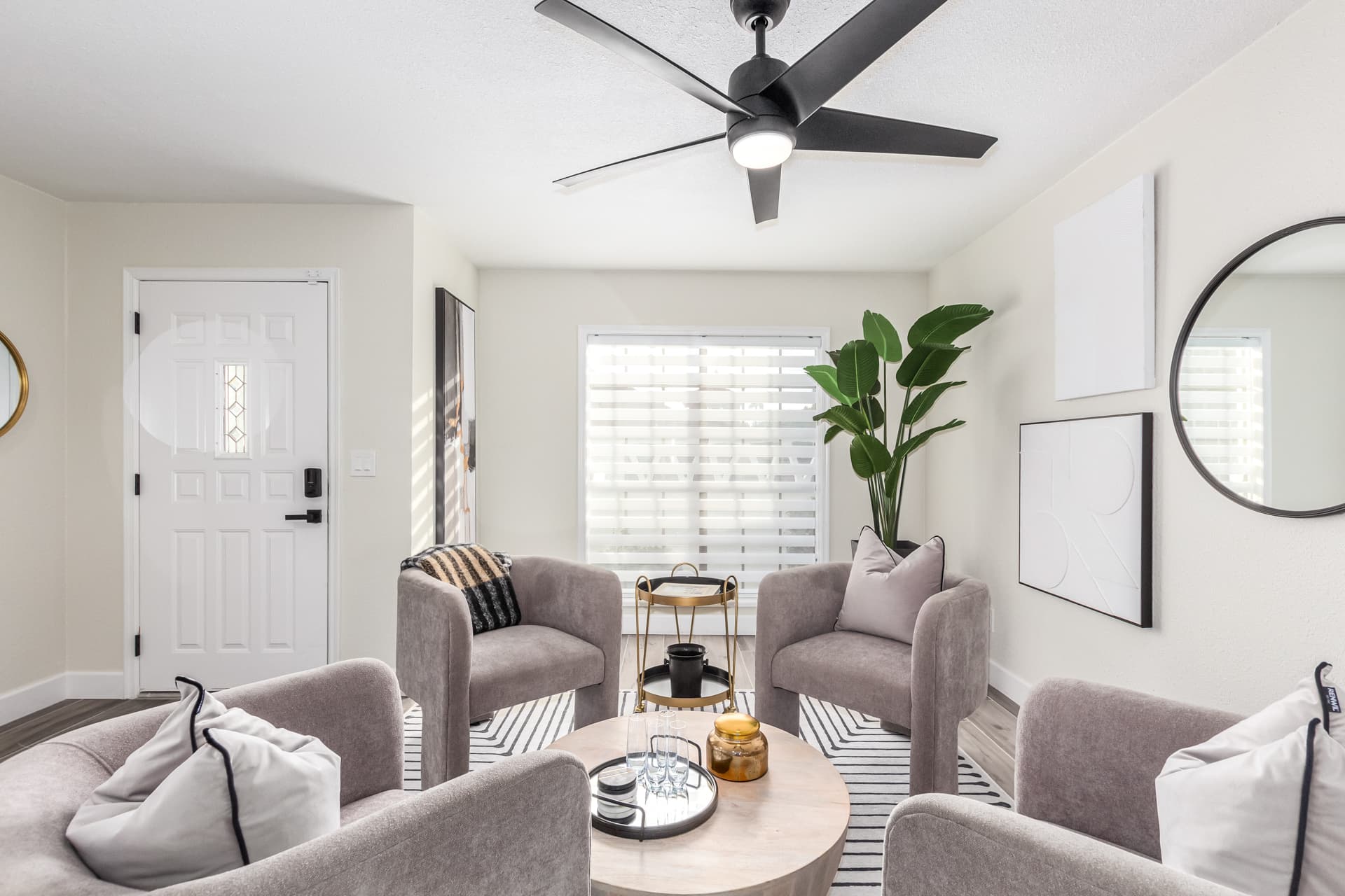 Modern Retreat - Image 7