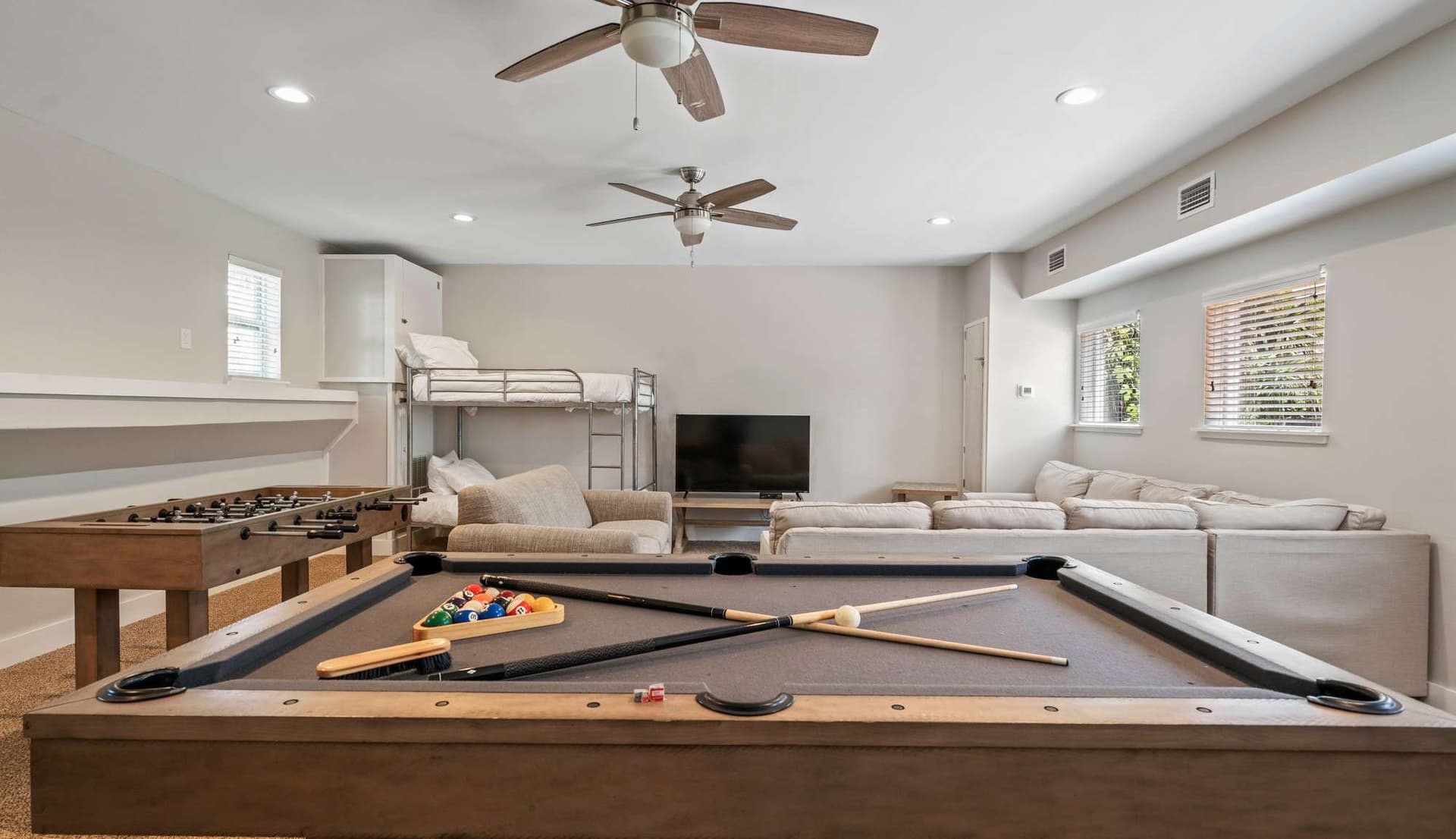 Latitudes Manor - Image 56