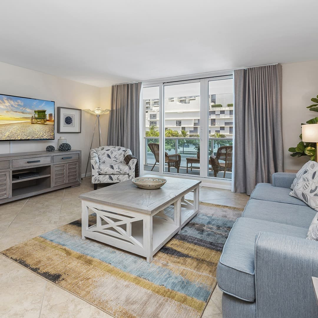 Roney Palace Residence #301