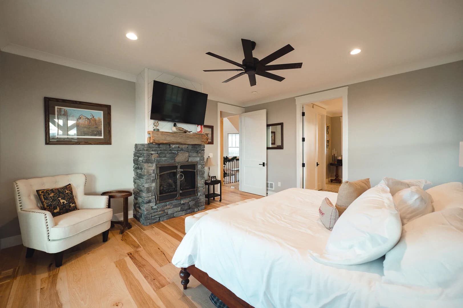 Ann Riley Farmhouse - Image 36