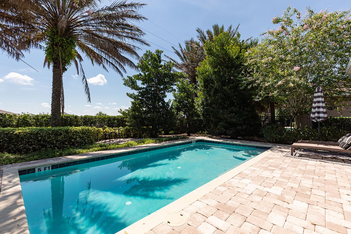 The Modern Galactic Villa - Image 3