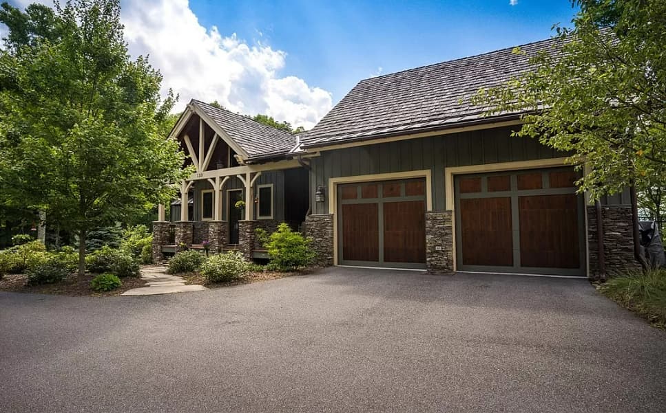 Blue Hole Lodge - Image 4