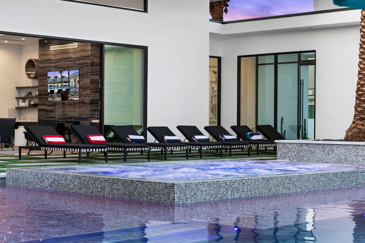 Bravo Villa #12 - Image 77