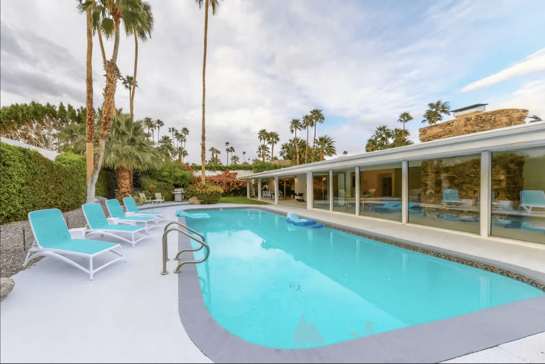 Palm Springs Style House - Image 28