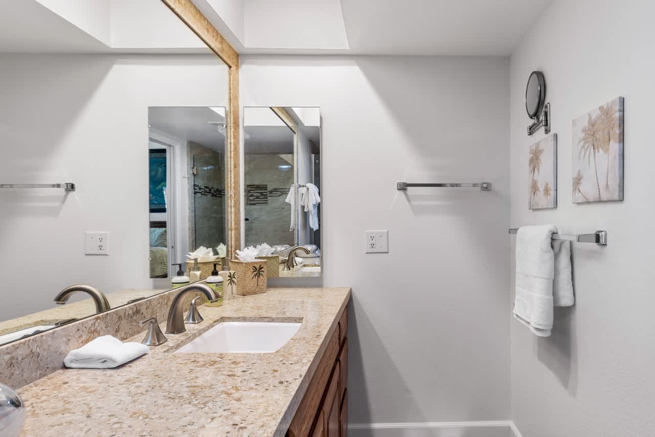 Desert Flower Condo - Image 25