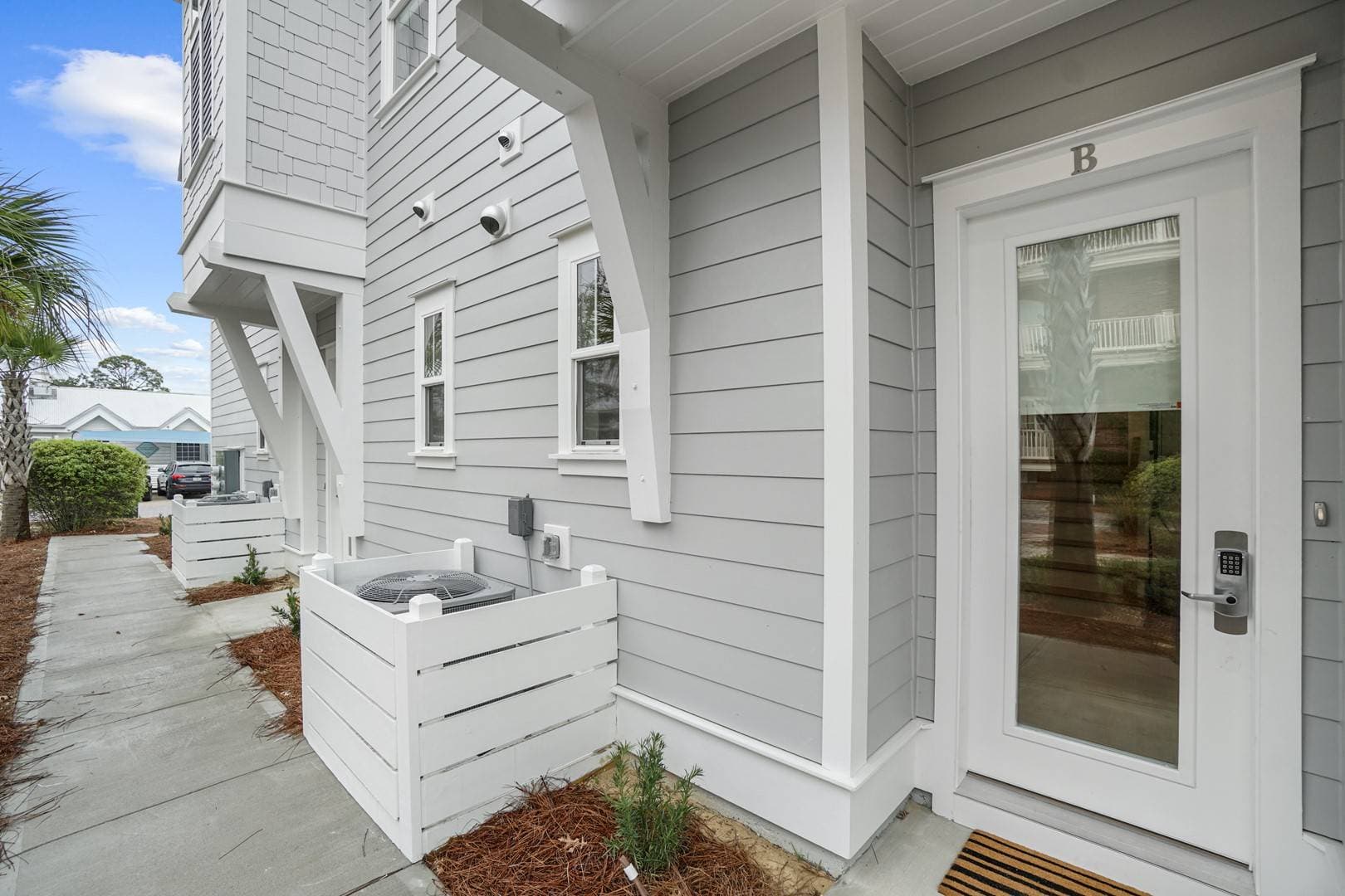 Just Beachy - Image 30