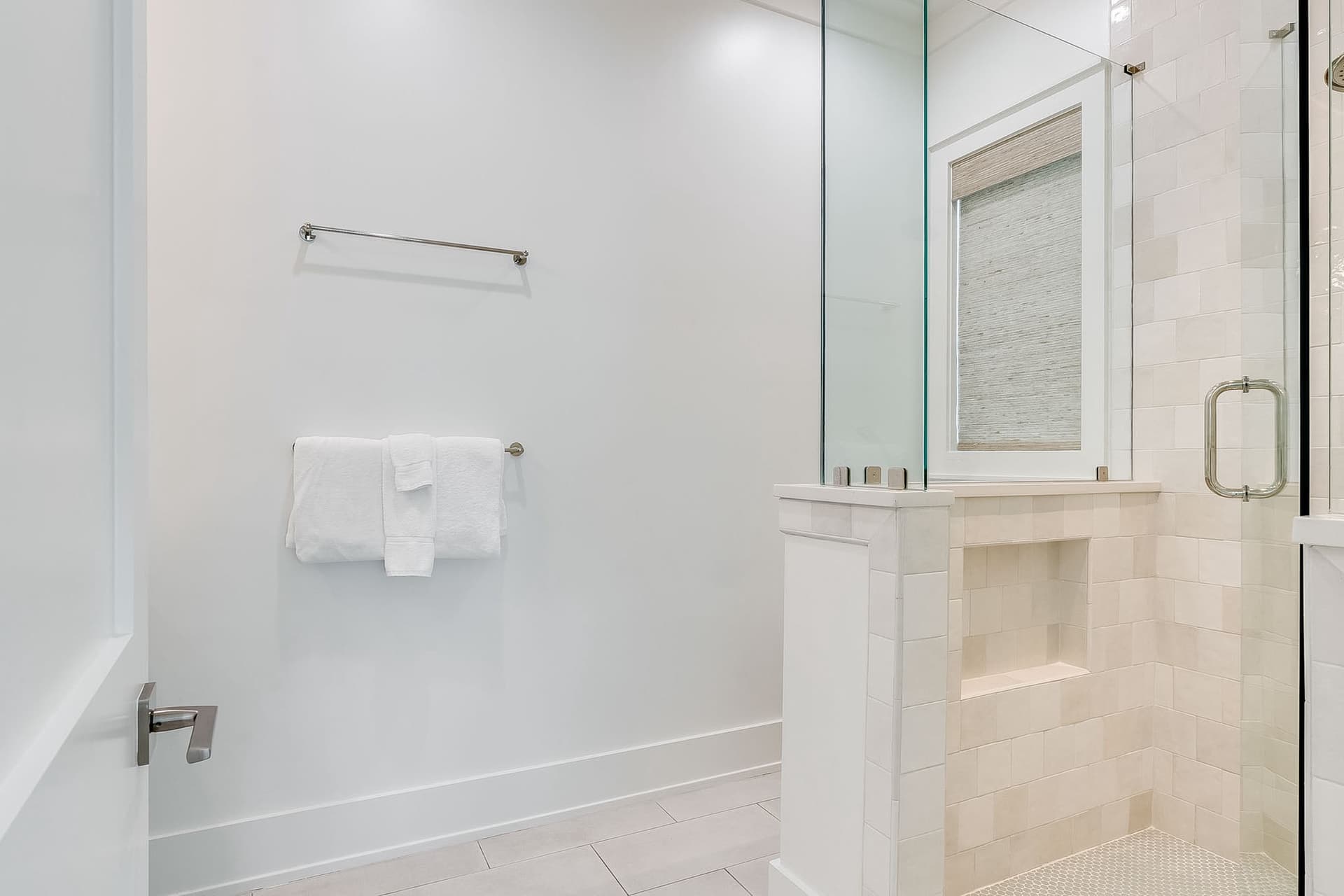 Coastal Comfort - Image 18