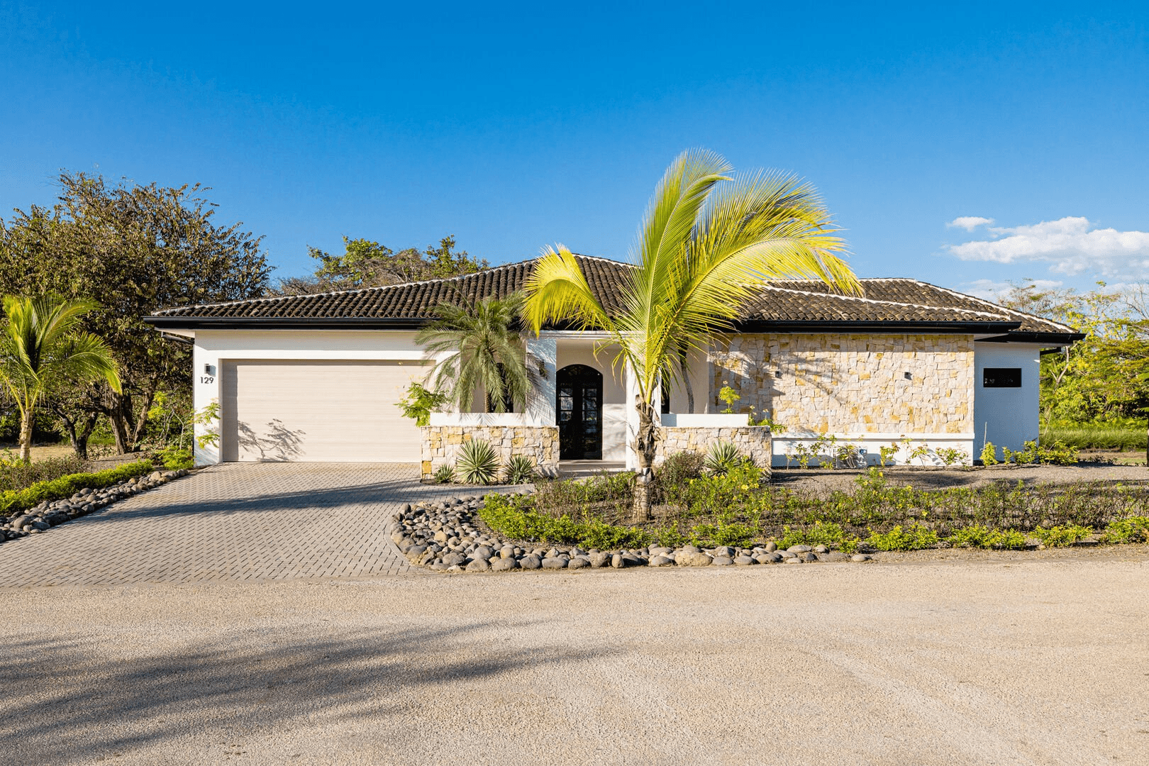 Casa Blanca - Image 34