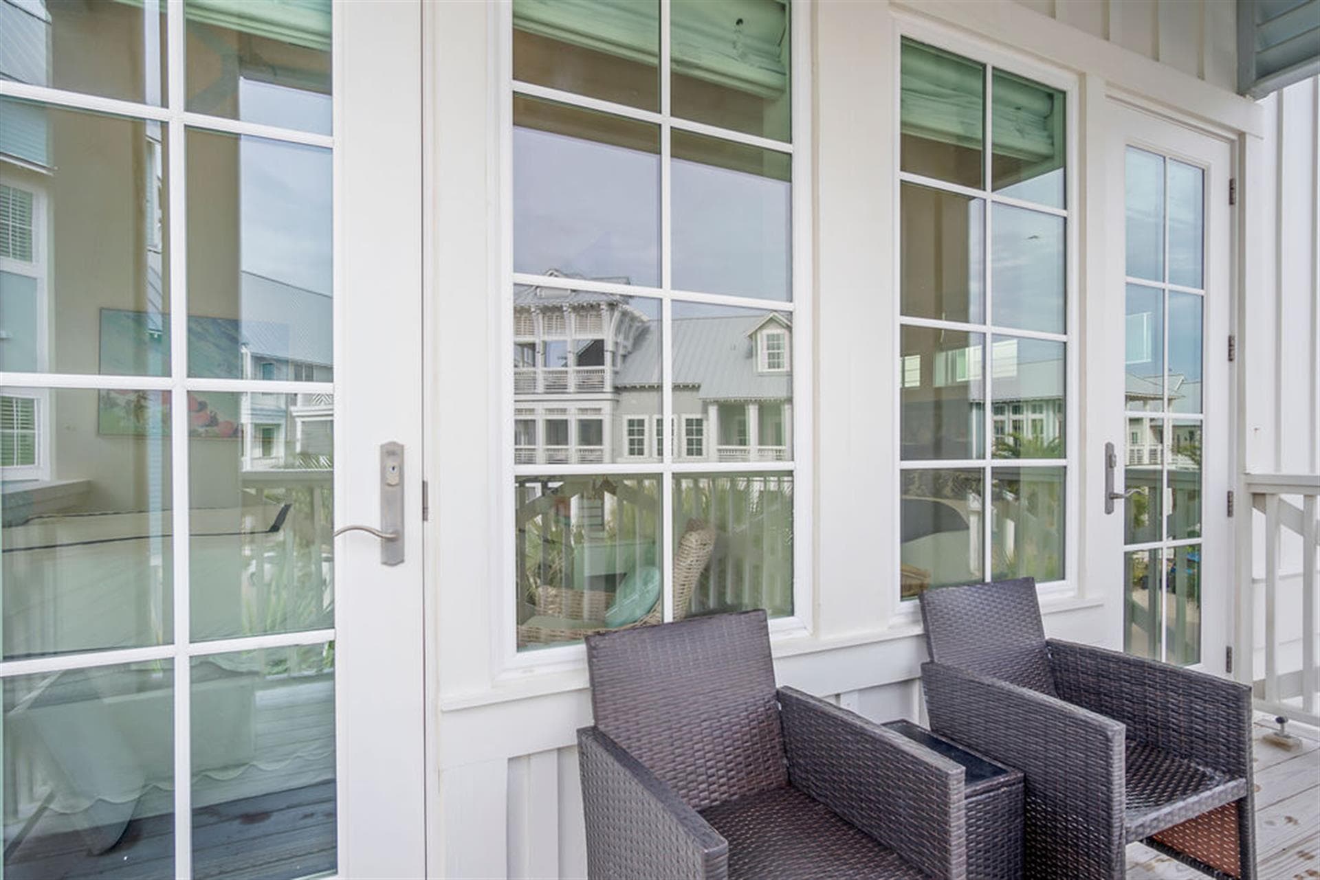 Hello Darlin' - Image 61