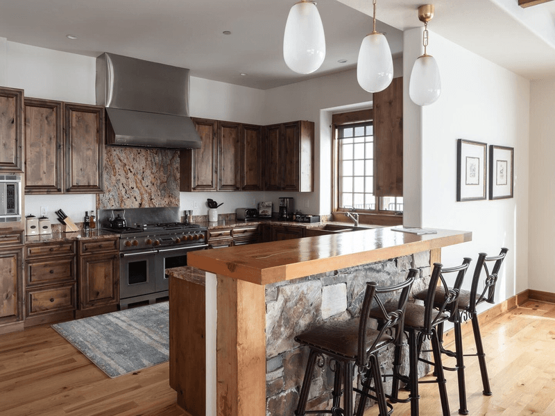 Mountain Loop Home - Image 5
