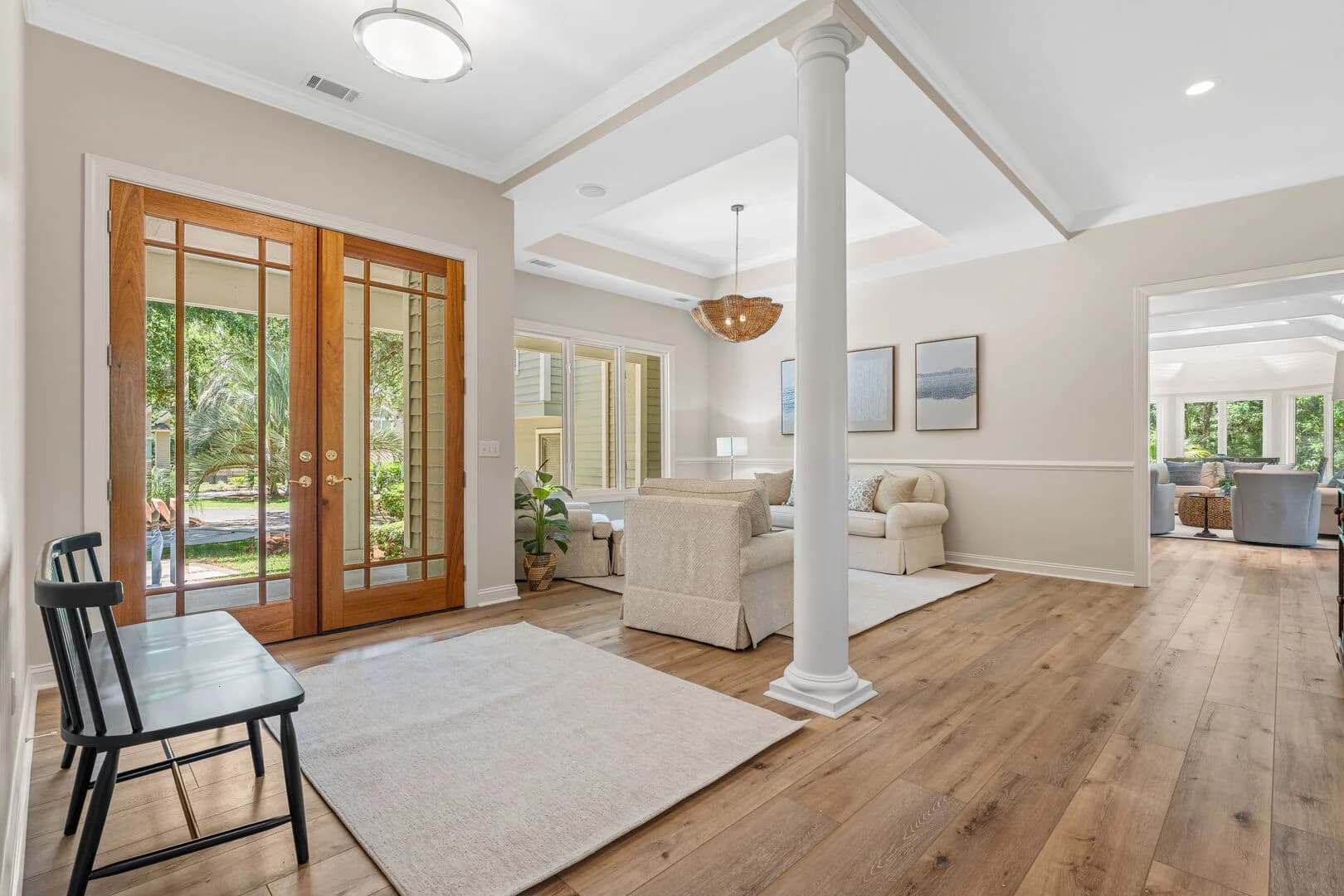 Southern Charm Retreat - Image 3