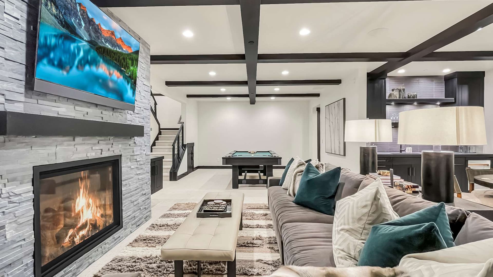 Grande Vistas Estate - Image 60