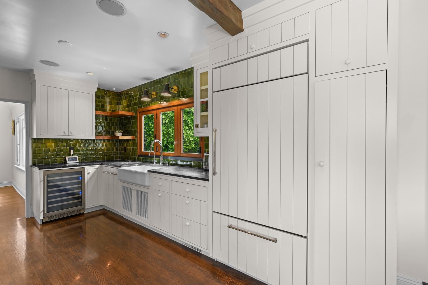 Summerland - Image 8