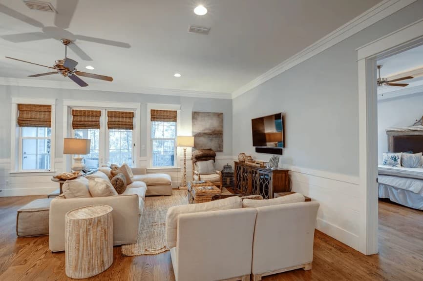 No Shady Beaches - Image 4