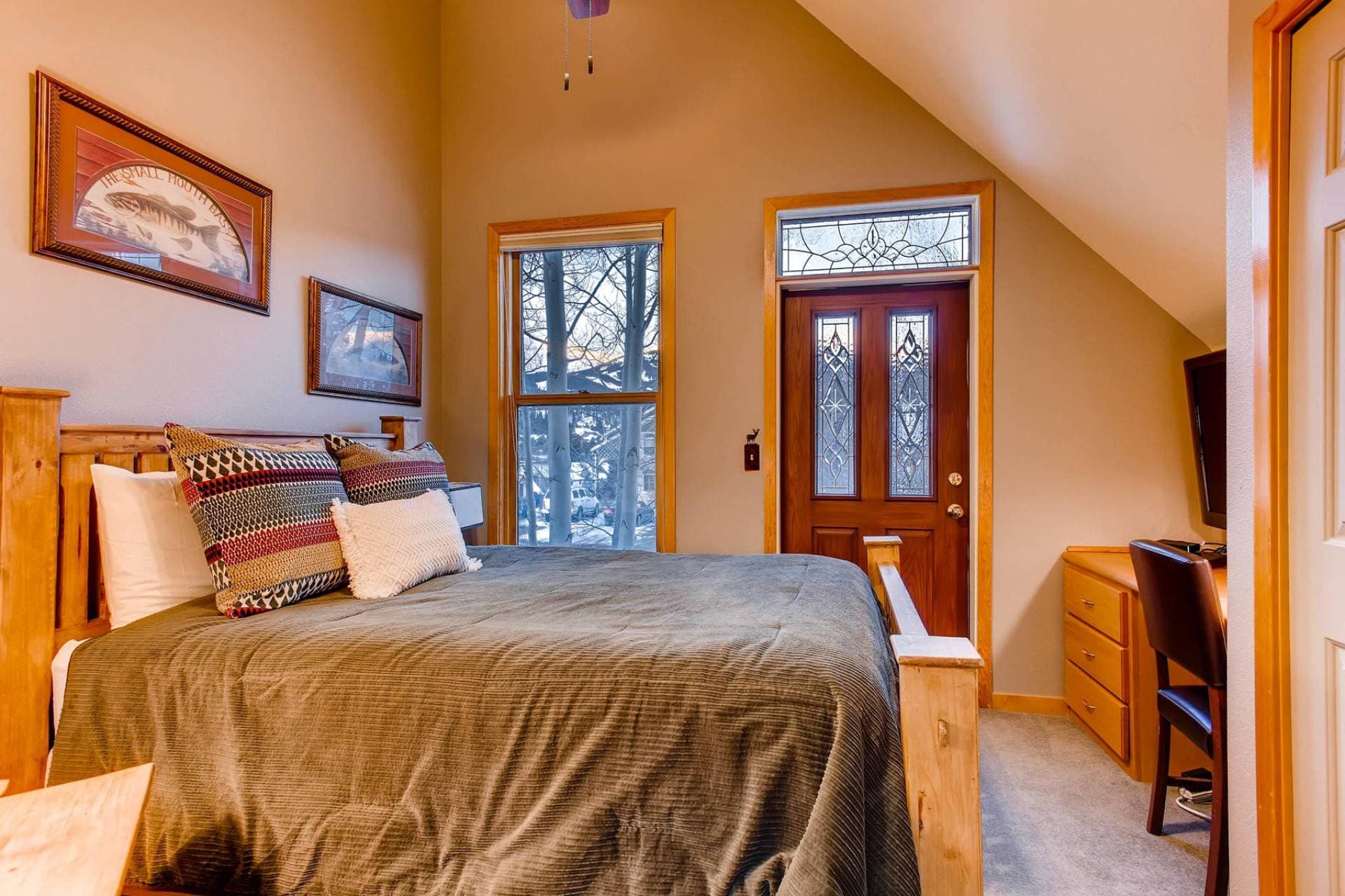 Apres on French Street - Image 13