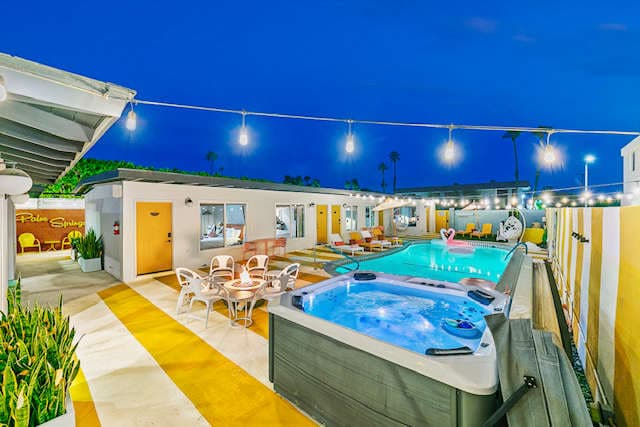 Mod Retreat in Vibrant Palm Springs - Image 2
