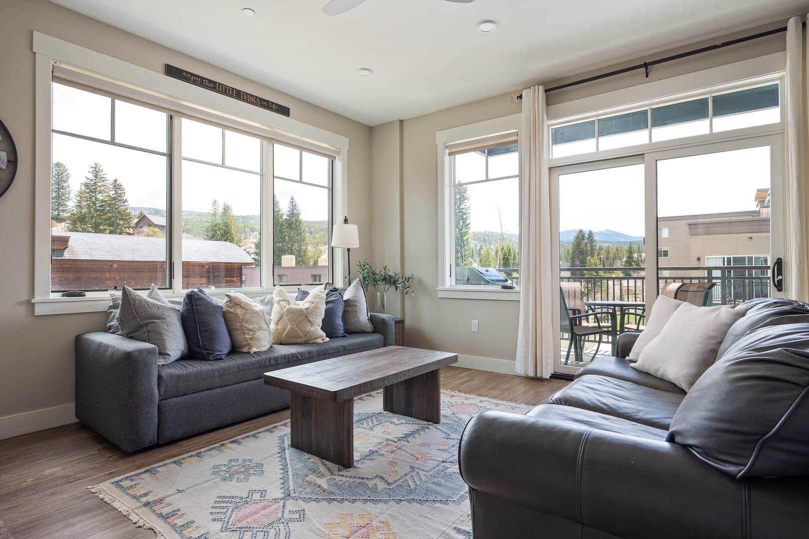 Hideaway Station Loft #207 - Image 3