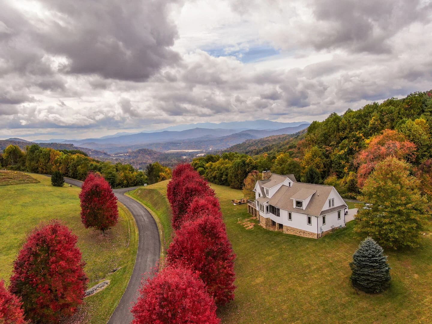 Mountain Top House - Image 3