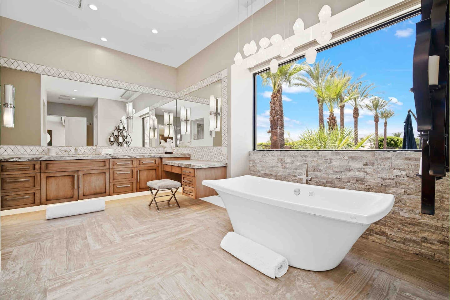 Palm Desert Estate - Image 7