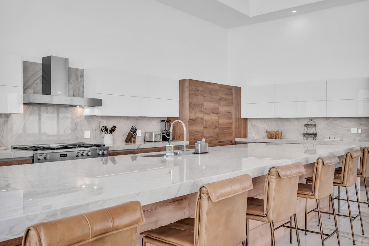 Bravo Villa #8 - Image 10