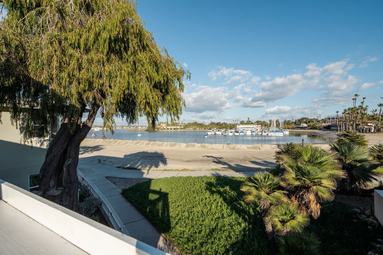 Bayside Home - Image 8