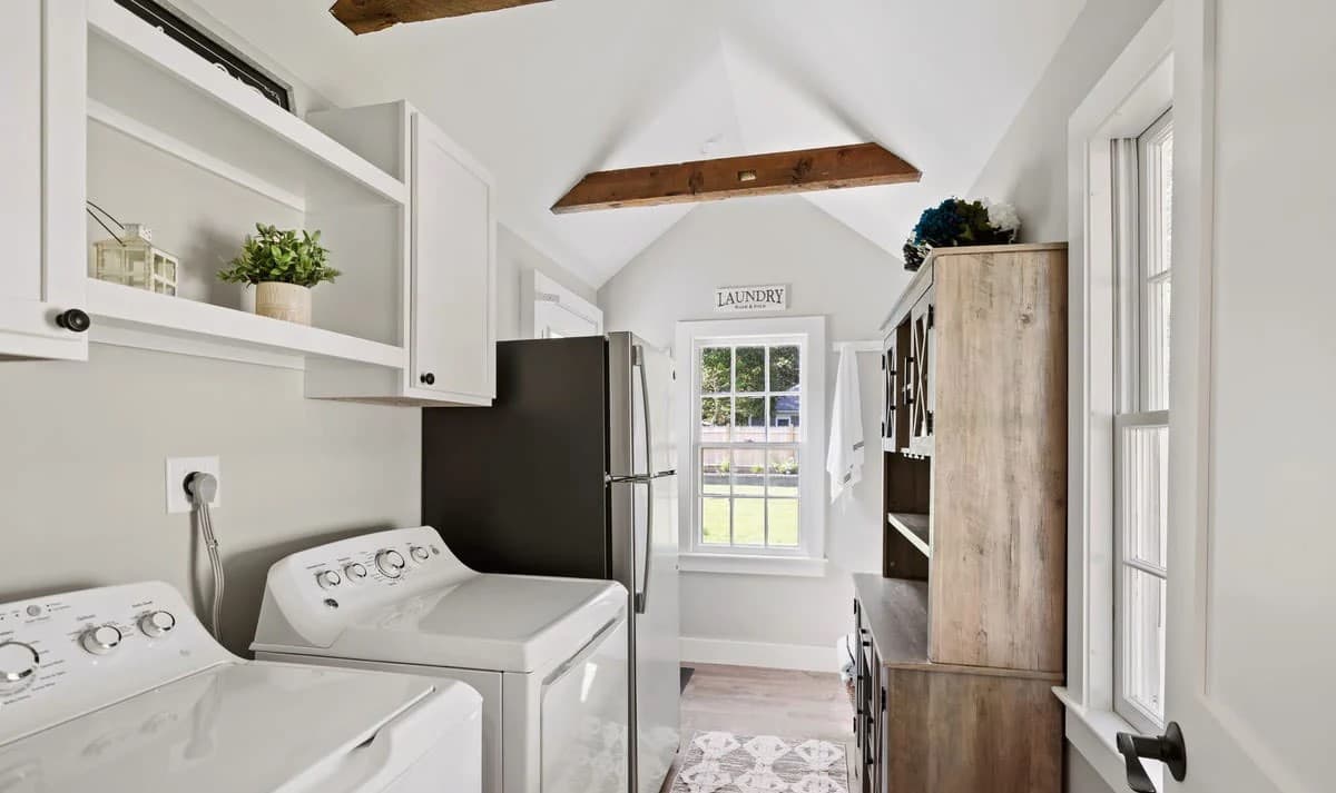 Jewel of the Miles - Image 6