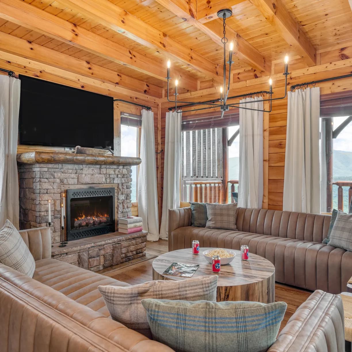 Delmont Manor - Image 7