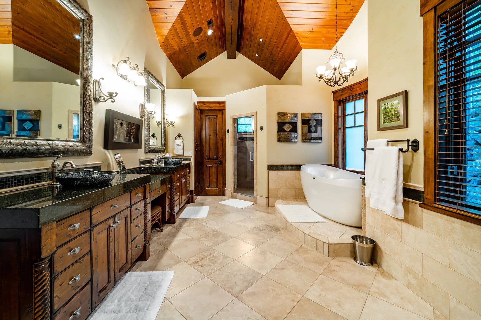 Black Spruce Lodge - Image 16