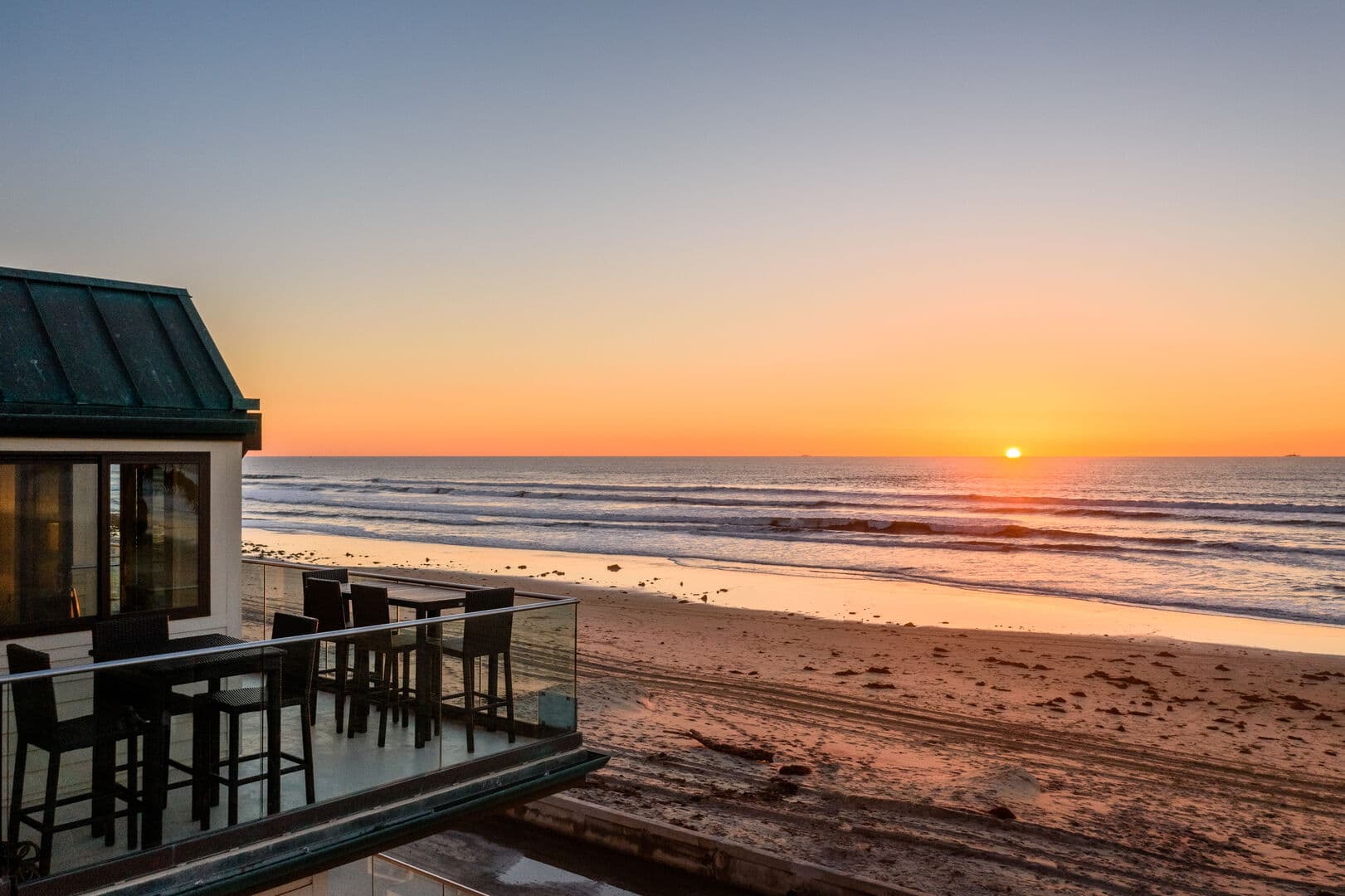 Oceanfront San Juan Penthouse - Image 5