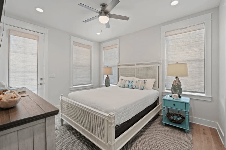 Out of Office Beaches - Image 34