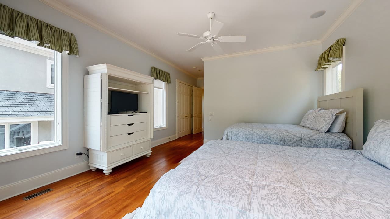 Catboat Place - Image 34