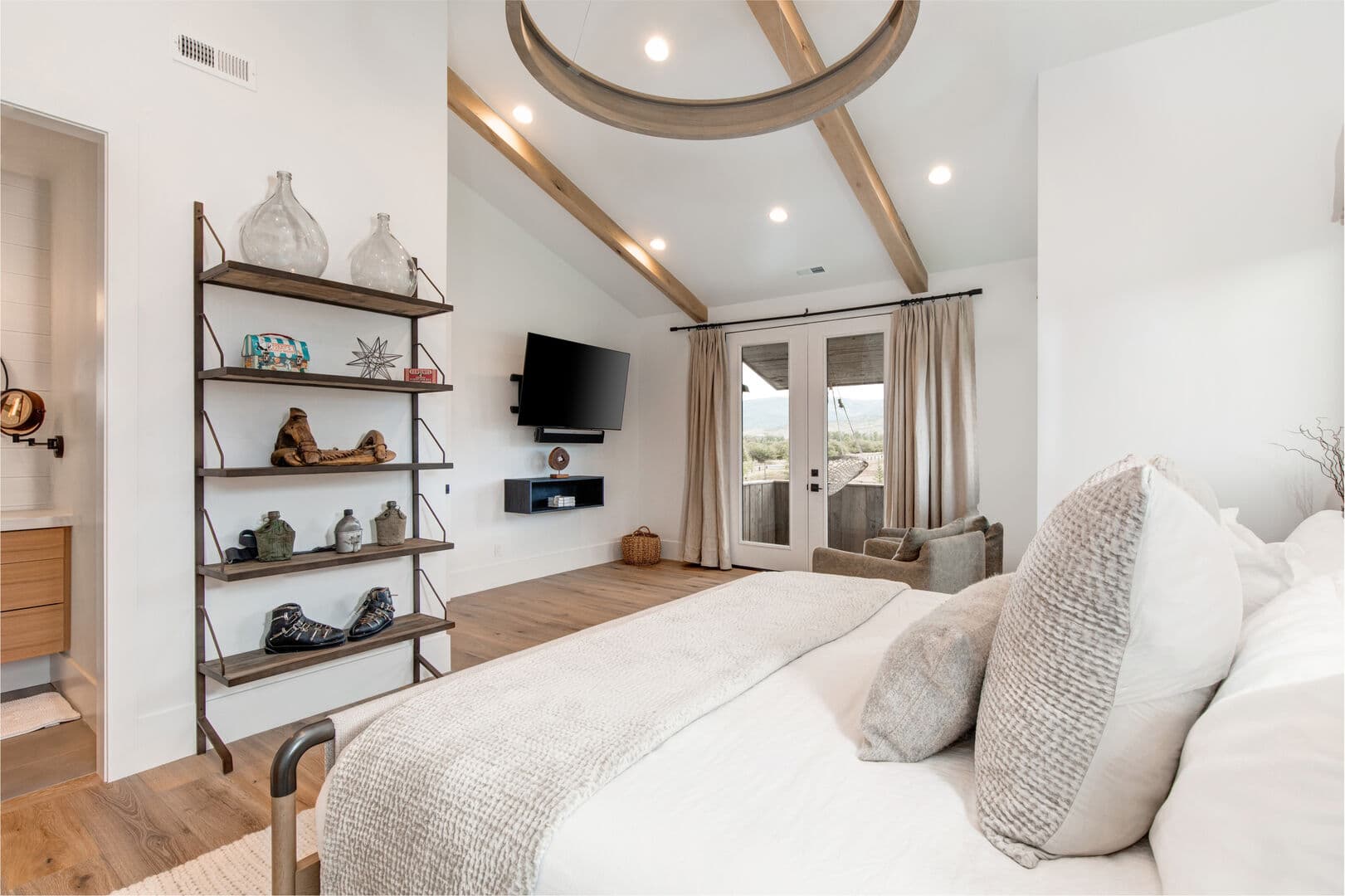 Twilight Moon Ranch - 10 Bedroom - Image 12