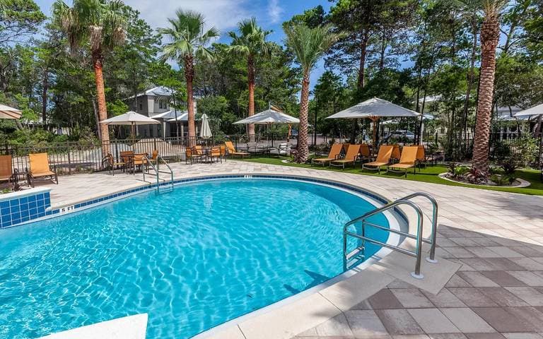 Georgia Peach at the Beach - Image 53