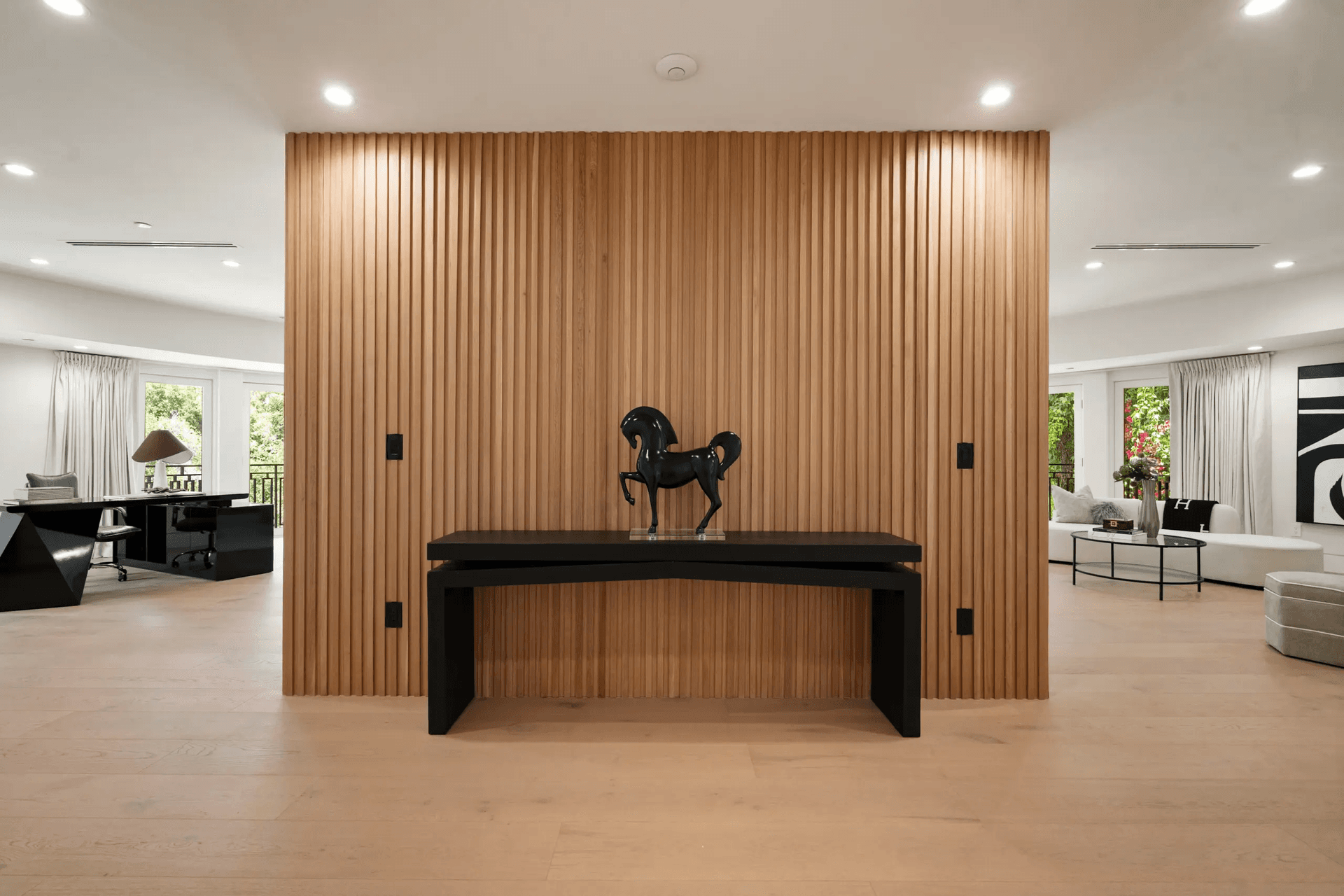 Noble Crest - Image 19