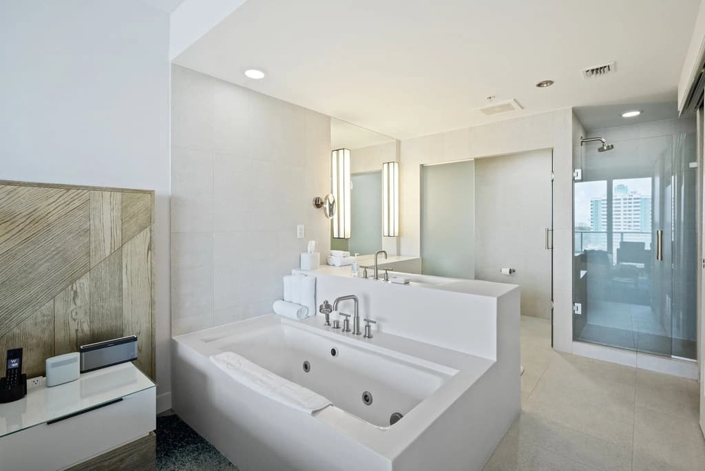 Azure Condo #804 - Image 11