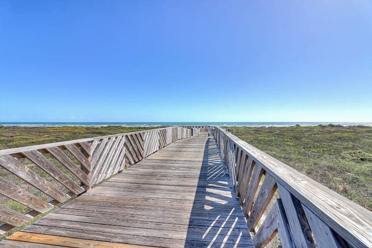 Commodore’s Hideout - Image 2