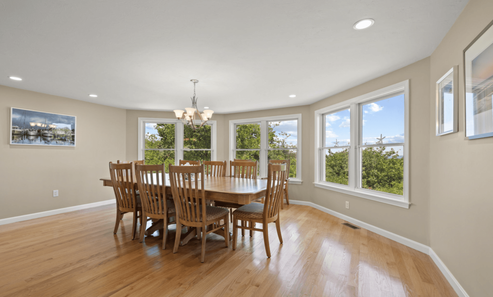 Seaside Manor - Image 12