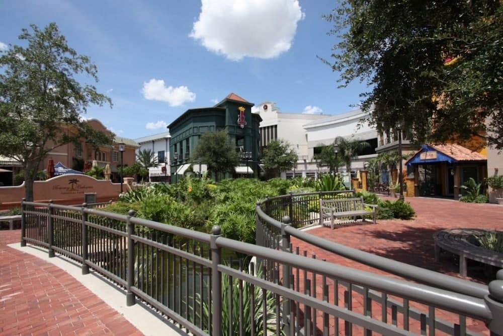 Cay Comfort Suite - Image 48