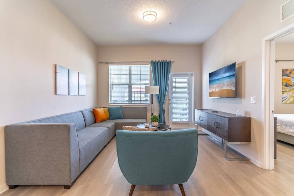 Cay Comfort Suite - Image 6